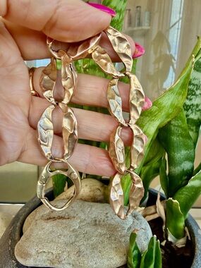 14 karat gold hammered link bracelet